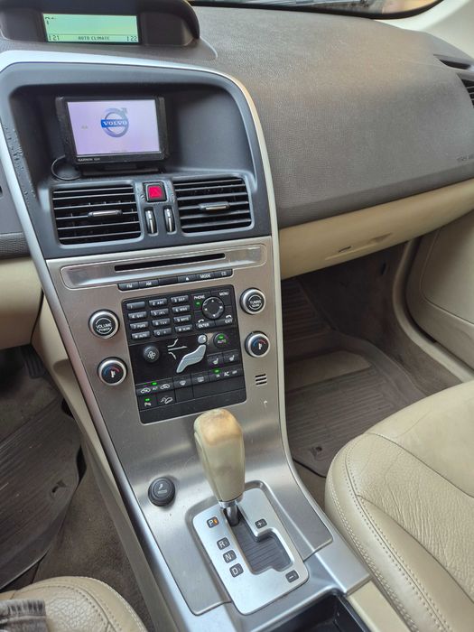 VOLVO XC60 2010 — imagine 5
