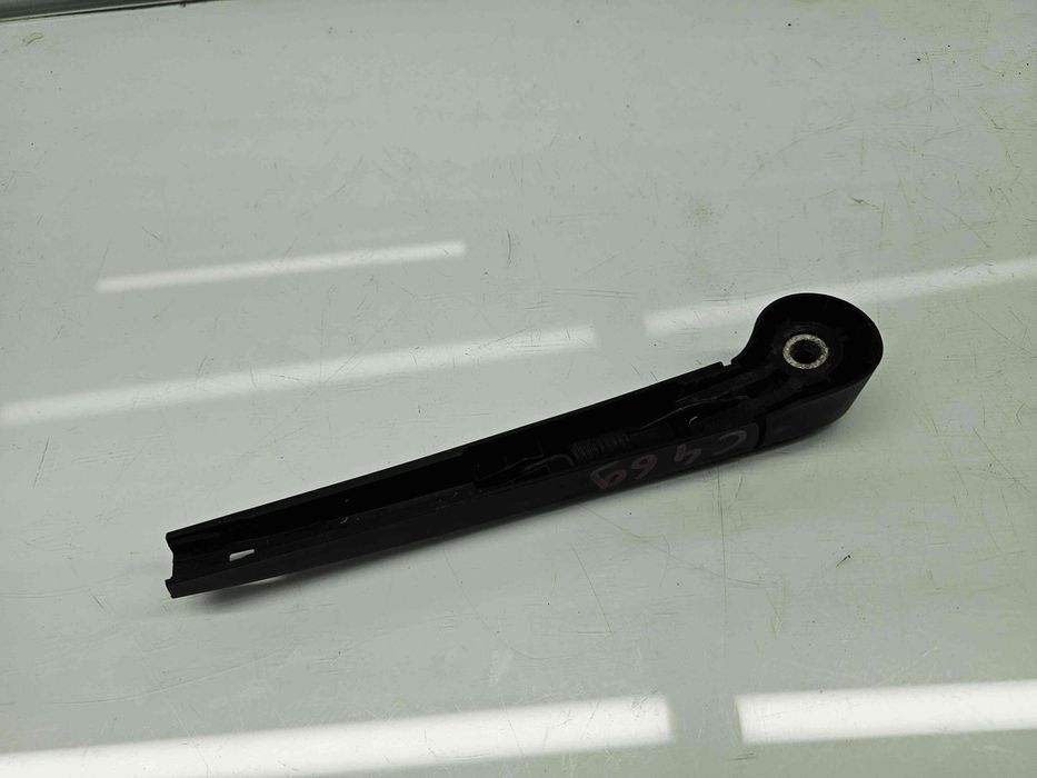 Brat stergator haion Volkswagen Golf 7 (5G) [Fabr 2014-prezent] OEM