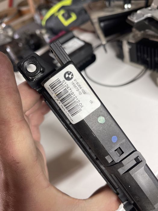 Broasca haion bmw f10 inchidere portbagaj bmw f10
