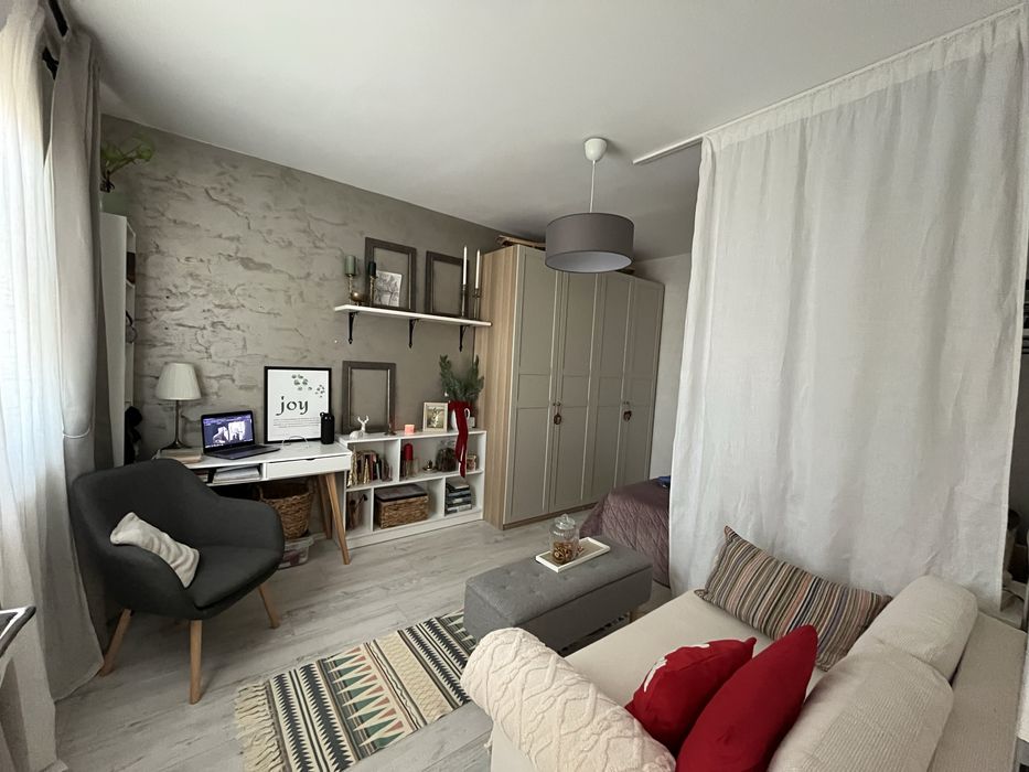 Vand apartament 1 camera, Iasi, Mall Moldova, loc de parcare, Valea Lupului