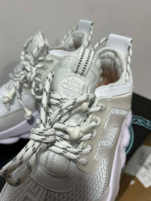 Versace Chain reaction