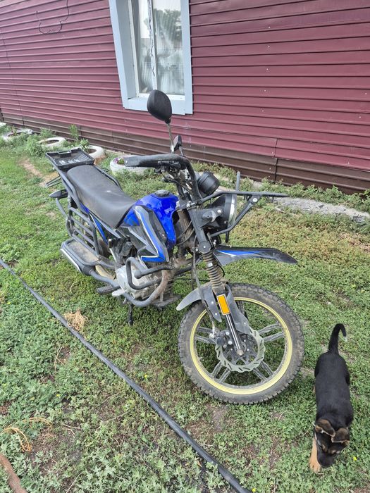 Мотоцикл 200 кубов