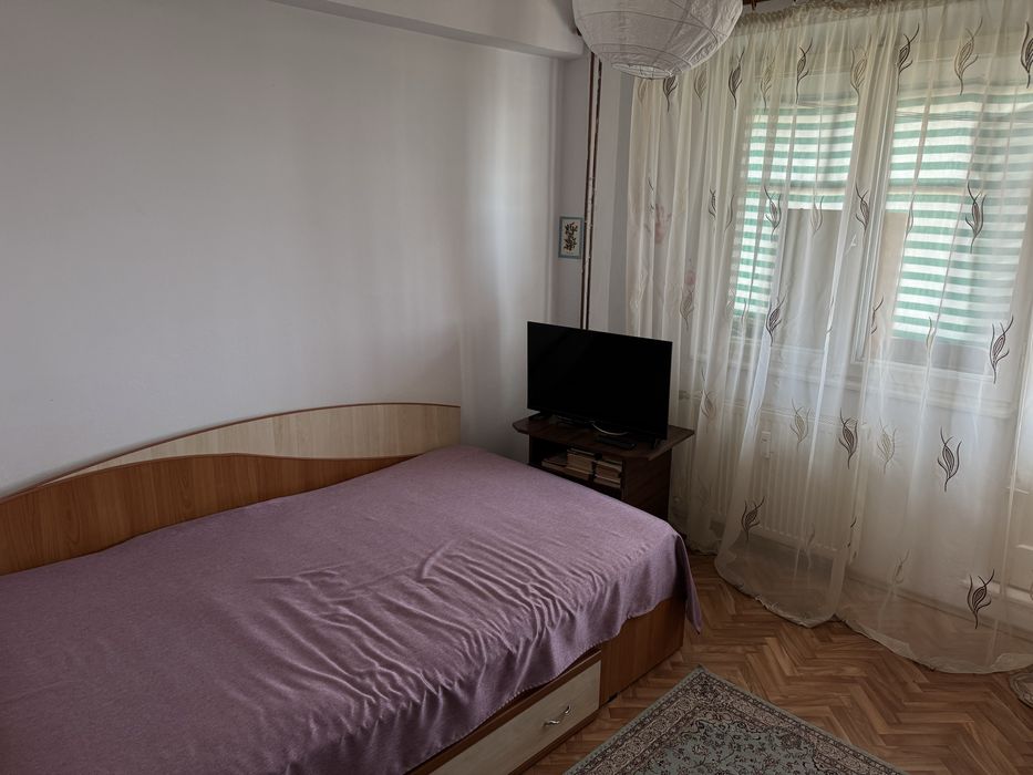 Apartament cu 3 camere de vanzare Bloc Unirea