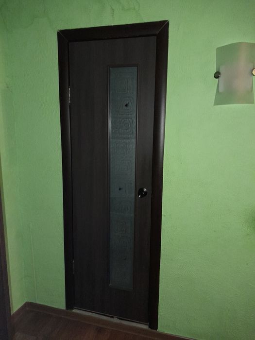 Продам б/у двери