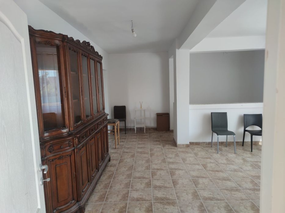 Casa de închiriat pentru business/locuit