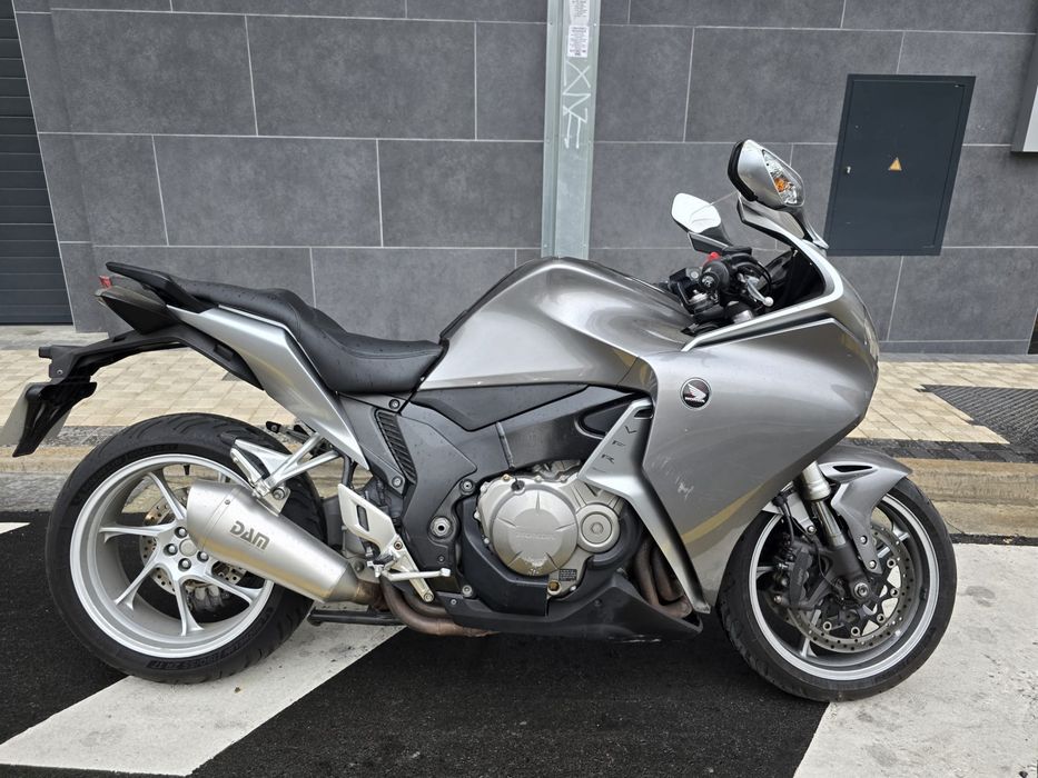 Vand Honda VRF1200F