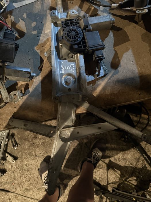 Стеклоподьемник с моторчиком опель вектра б