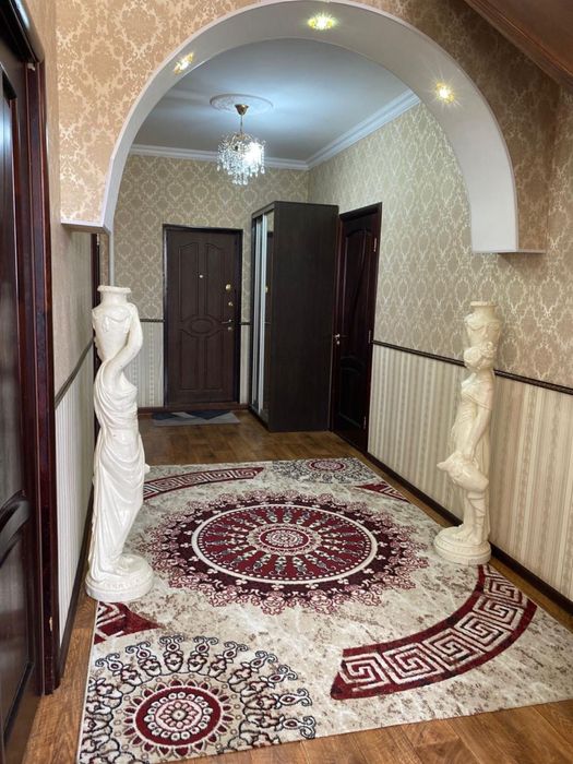 Продам частный дом с хоз постройками и гостевым домиком