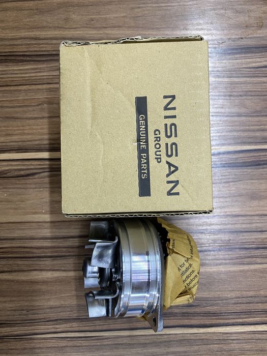 Nissan Pathfinder R51 Помпа