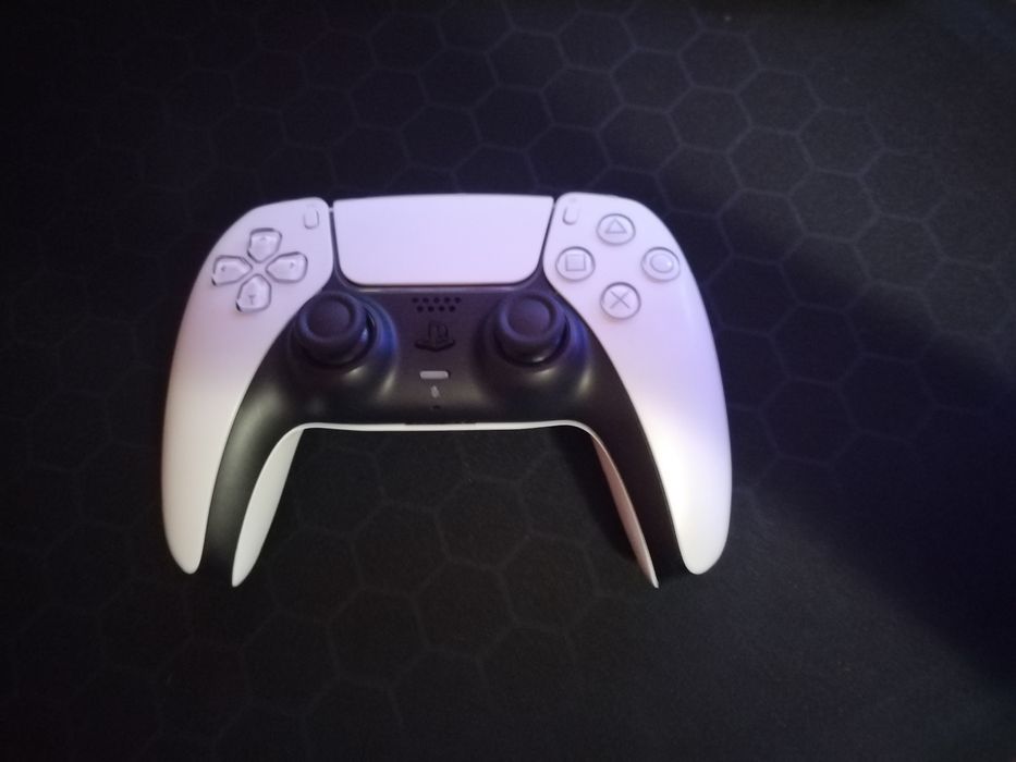 Ps5 slim + 3 игри