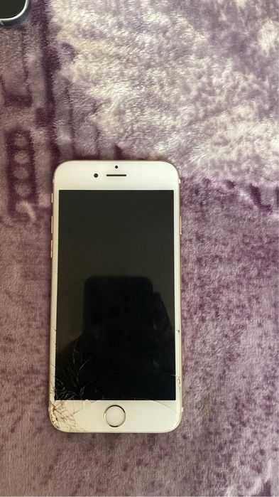 айфон 6 32гб экран треснути