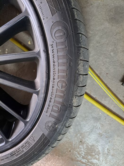 255/40/18 летни гуми дот21 / Бартер за 245/40/18