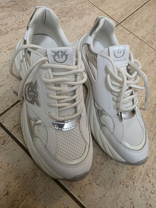 Vand adidasi Pinko Ariel