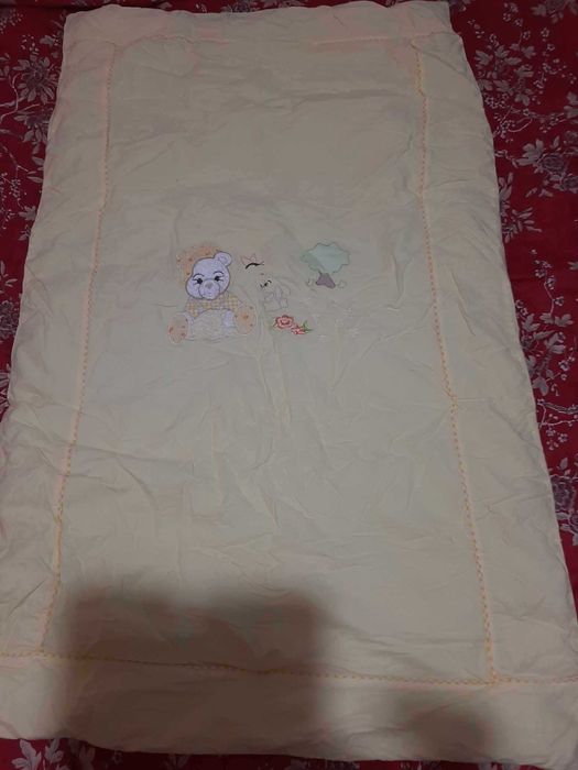 Продавам детска олекотена завивка - 80-125 см