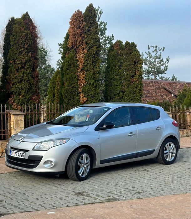 RENAULT Megane