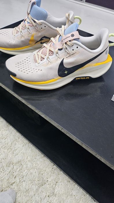Nike маратонки 40.5