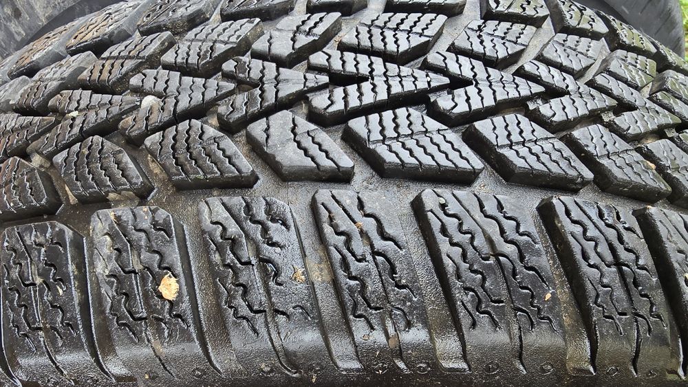 Cauciucuri iarna 195.65.R15 dot 2025 prindere jante 5x112