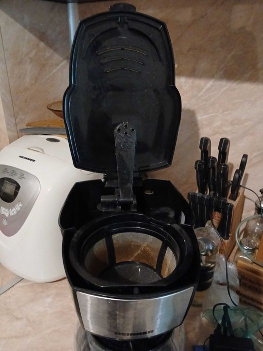 Кафемашина Heinner HCM-D918X, 950 W, 1.8 л, LCD дисплей