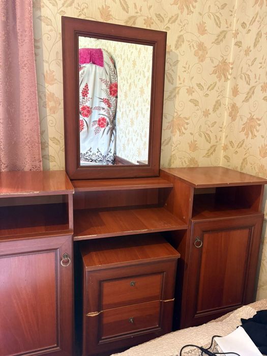 Спальный гарнитур