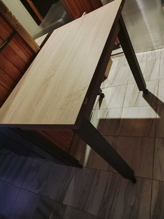 Маса кухненска, нова