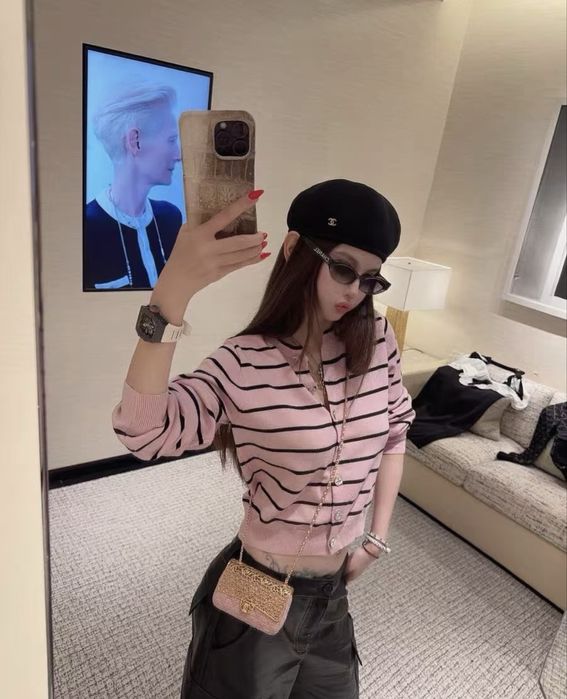 Chanel жилетка с копчета от двете страни