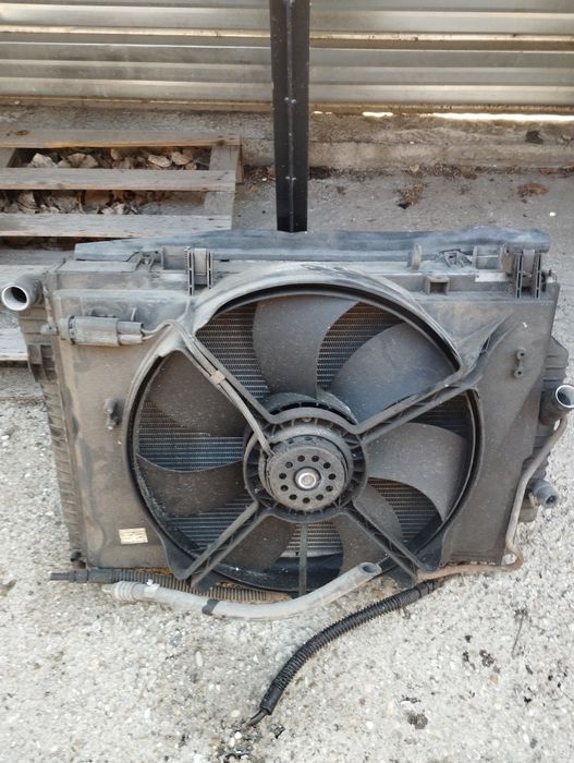 Радиатор с перка за Мерцедес CLK , w208 , 2.3 kompresor