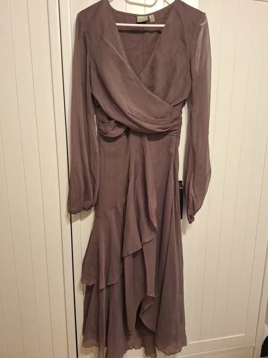 Рокля Asos в цвят пепел от рози