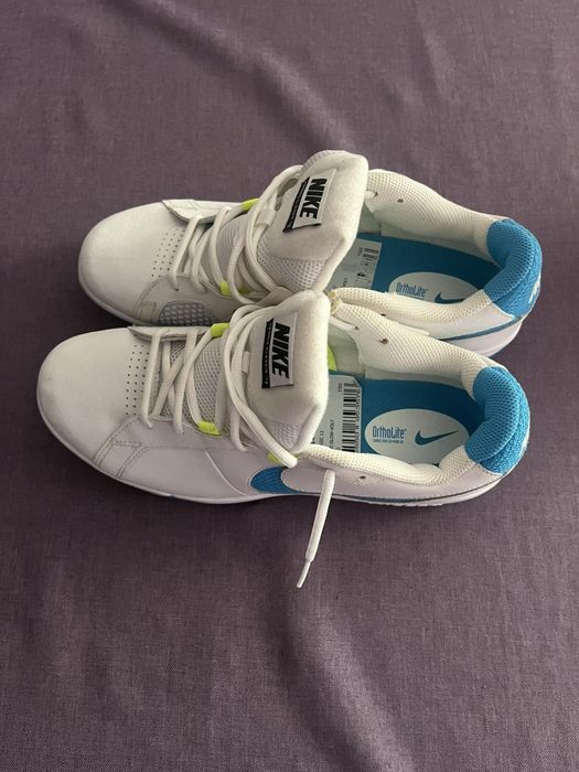 Маратонки NIKE и ADIDAS