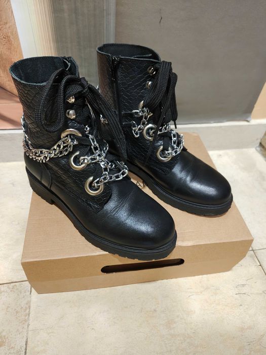 Дамски боти от естествена кожа