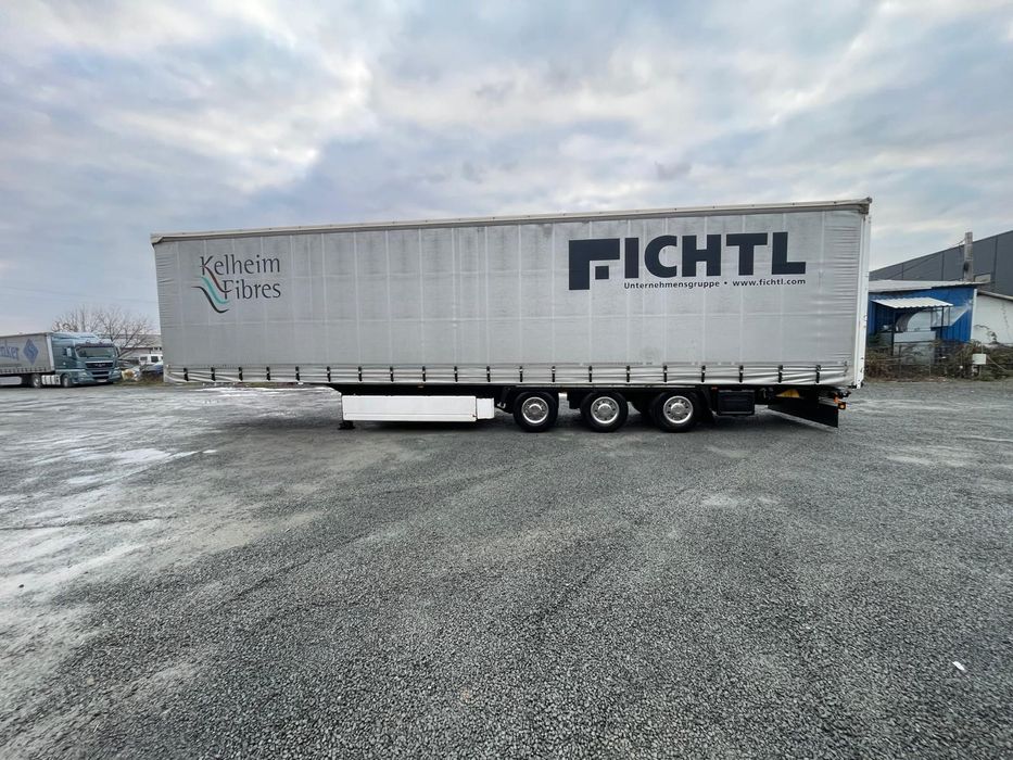 Semiremorca Krone mega