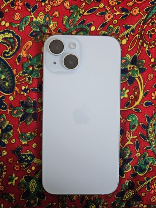 Iphone 15 256Гб почти идеал