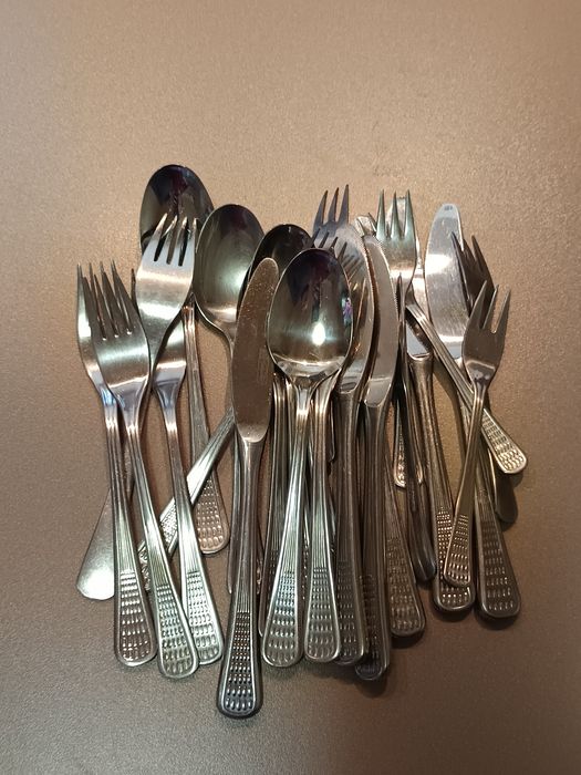 Български прибори за хранене