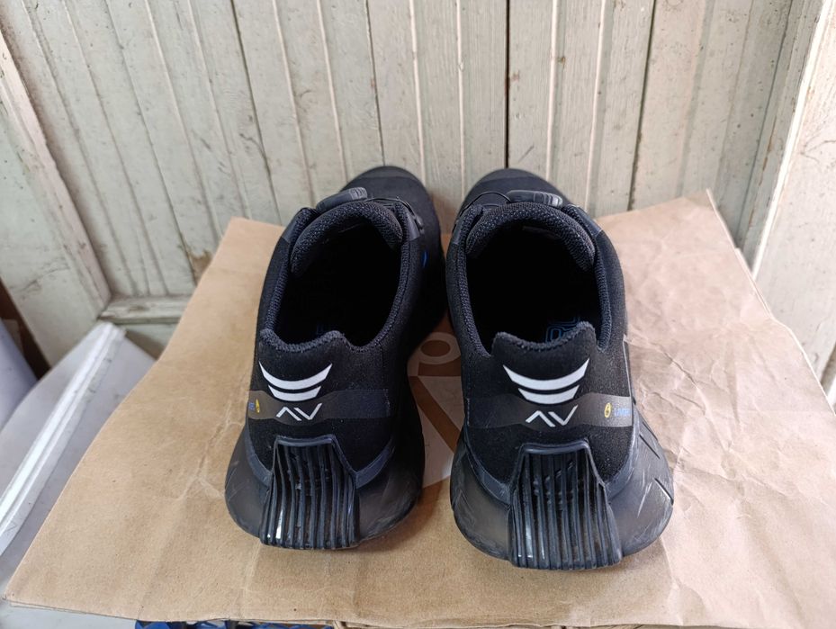 ''Lavoro Stardust blue''оригинални спортни предпазни обувки 44.5 номер