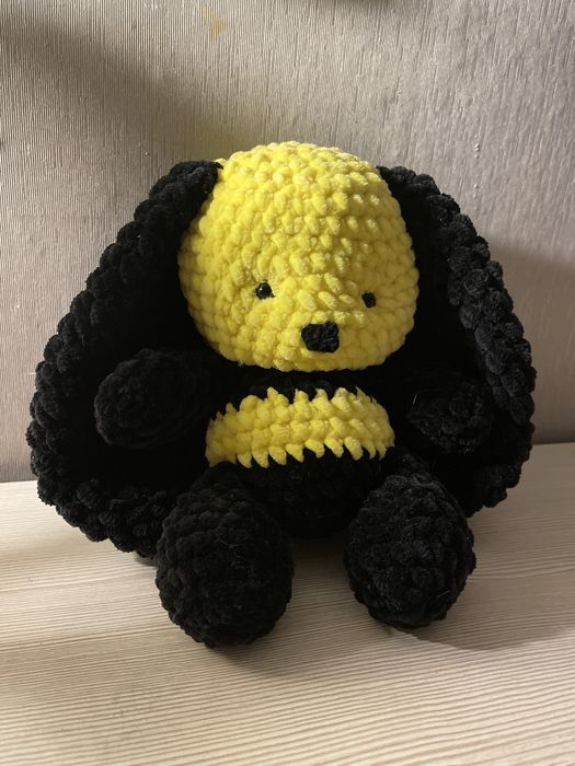 Срочно продам вязанного зайку