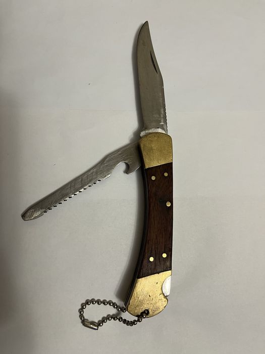 Briceag camping cu doua lame si mecanism blocare L total 215 mm
