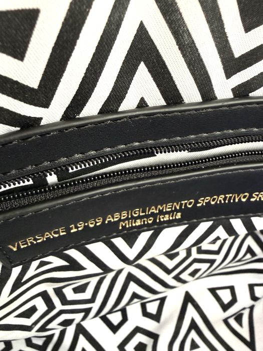 Дамска маркова чанта на Versace