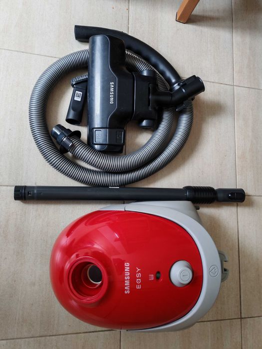 Aspirator  cu sac NOU 1500 wati