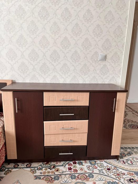 Продается спальный гарнитур