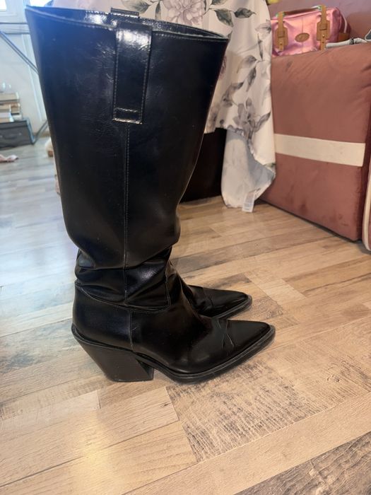 Ботуши ZARA. Каубойски, черни.