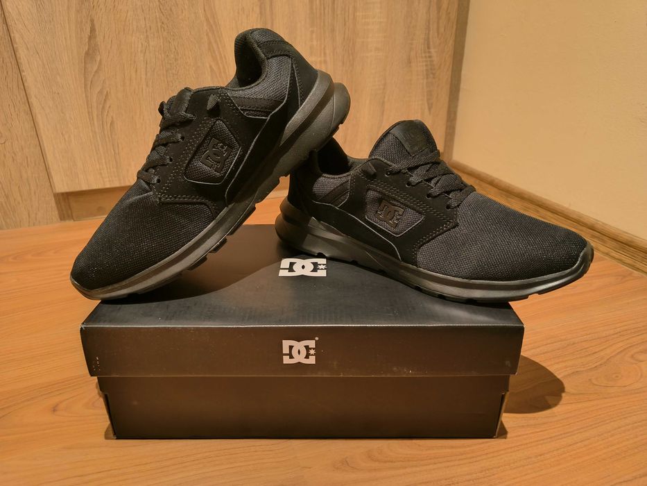 Tenisi DC Shoes Skyline - 42.5 - Noi