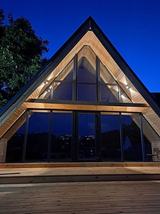 Construim case pe structură de lemn – A-Frame, cabane, case de vacanță