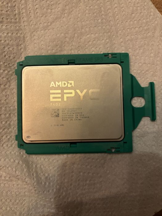 Procesor epyc 7402