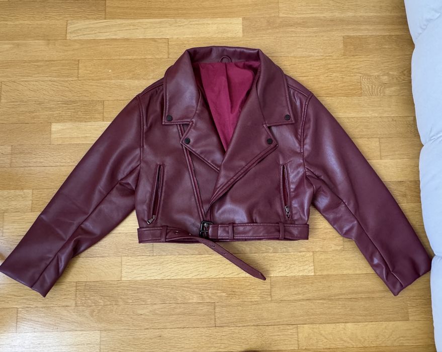 Кожено яке, цвят бордо -23€