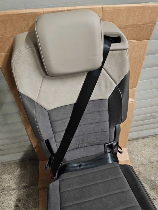 Volkswagen T7 Фолксваген транспортер седалка