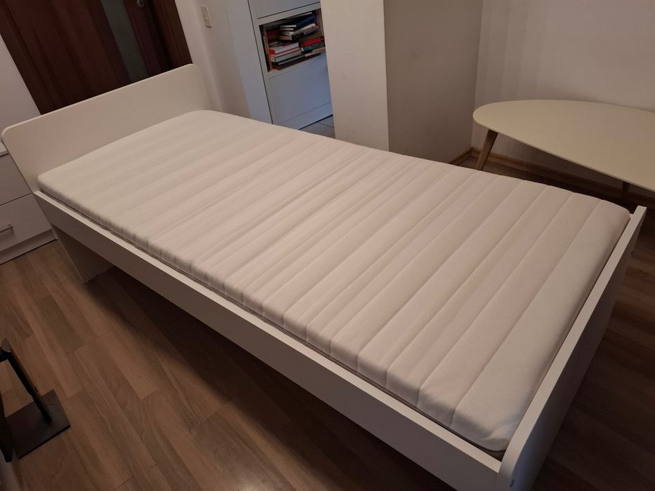 Pat 90x200 cm cu saltea si 2 cutii depozitare Ikea