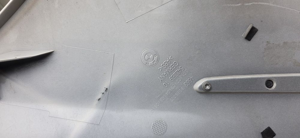 Carena laterala stanga faţă BMW R1200RT 2014-2018 cu emblema