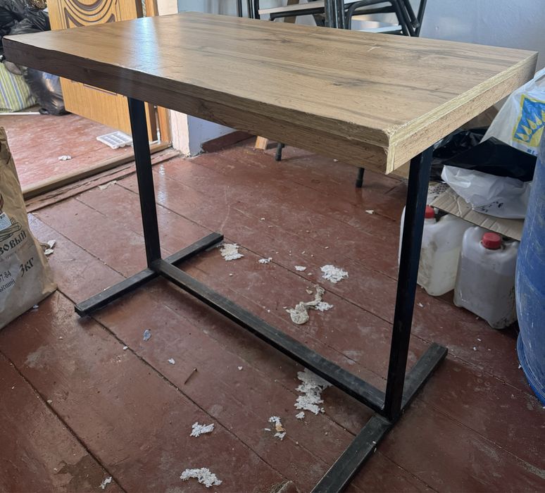 Стол сатылады