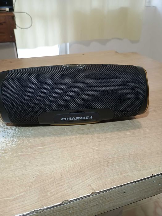 Колонка JBL CHARGE 4