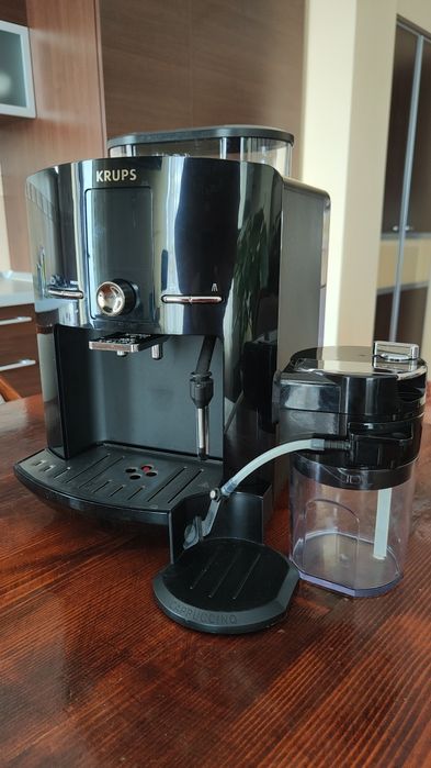 Vând Espressor KRUPS