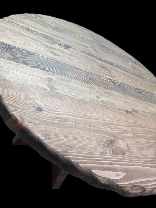 Трапезна маса от масив